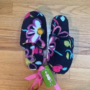 Vera Bradley cozy slippers. Medium (7-8)